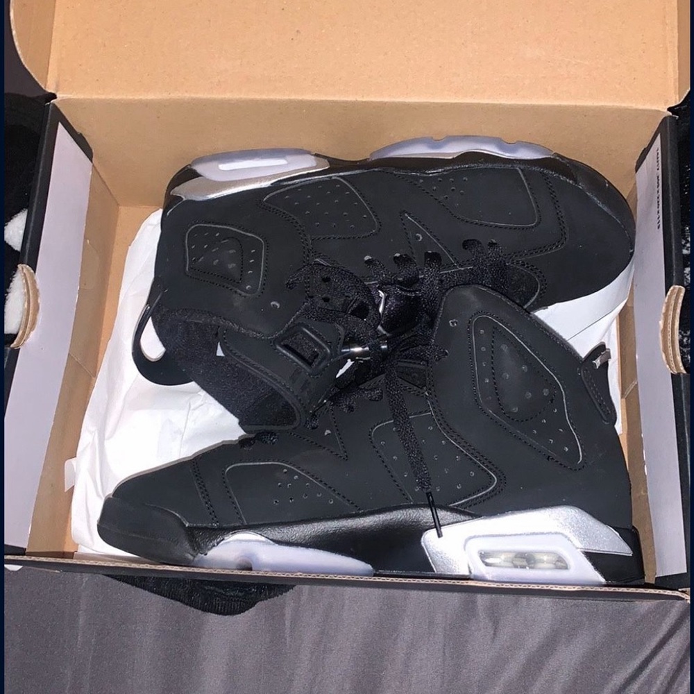 Jordan 6 “Chrome” youth